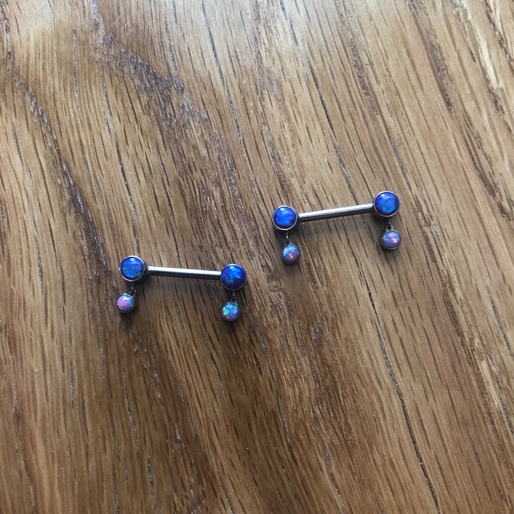 Purple and light purple opal nipple rings. Unworn. 14g - Picture 2 of 2